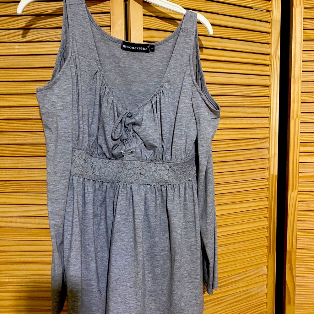 Heather grey top
